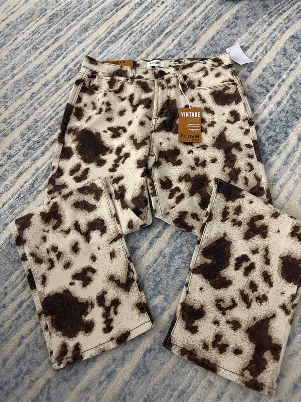 NWT Kensie Ella Brown and White Cow Print Jeans Sizes 25, 27 & 28
